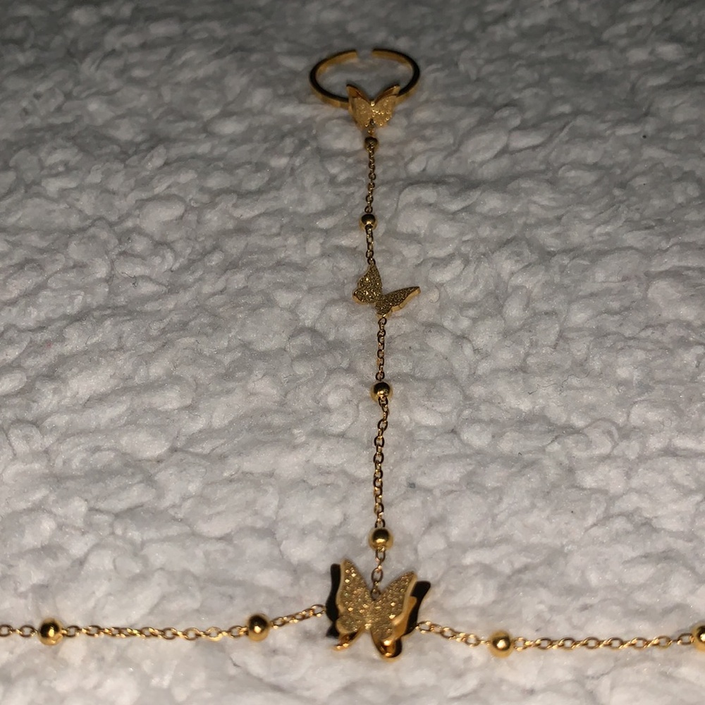 Gold Butterfly Hand Chain - Picture 16 of 17